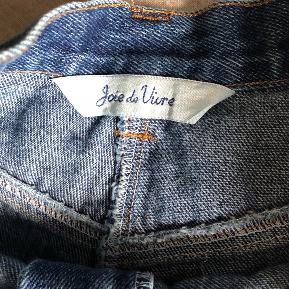 High Waisted Frayed Denim Shorts - Picture 3 of 6